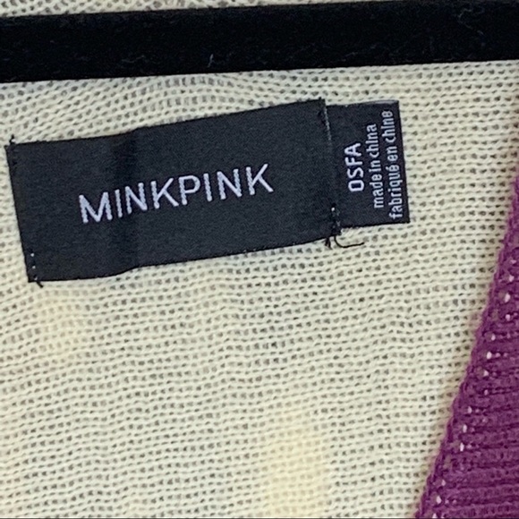 minkpink RevolveTribe Wars Knit Poncho Gray and Fuchsia One Size - Picture 5 of 8